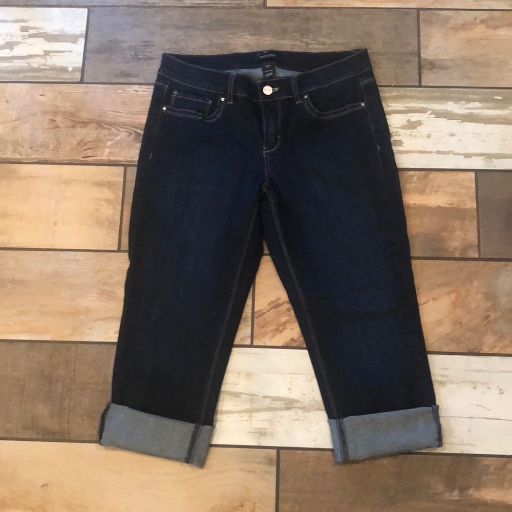 White House/Black Market crop pants